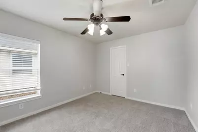 115 S Rocky Point Circle, The Woodlands, TX 77389 - Photo 23