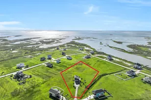 3902 Warrior Ct, Galveston, TX 77554 - Photo 3