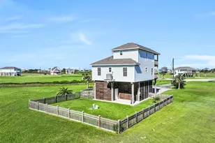 3902 Warrior Ct, Galveston, TX 77554 - Photo 39