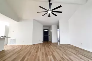 21710 Nickerton Ln, Spring, TX 77388 - Photo 5