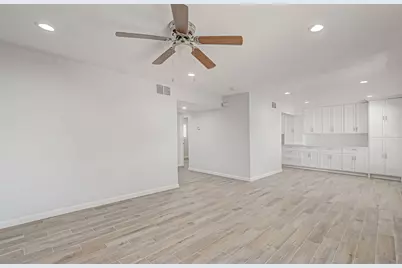 7510 Shadyvilla Lane #20, Houston, TX 77055 - Photo 7