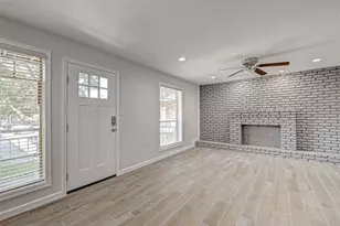 7510 Shadyvilla Ln, Houston, TX 77055 - Photo 9