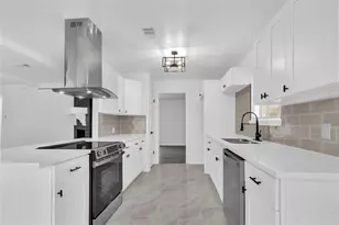 1 S Heights St, La Marque, TX 77568 - Photo 11