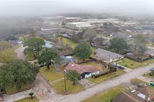 1 S Heights St, La Marque, TX 77568 - Photo 33