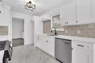 1 S Heights St, La Marque, TX 77568 - Photo 9