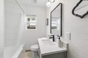 1224 Welch St, Houston, TX 77006 - Photo 9