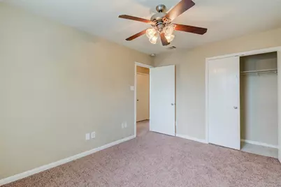 13146 Lawsons Creek Lane, Houston, TX 77072 - Photo 21