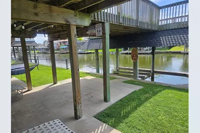 812 Marlin Street, Bayou Vista, TX 77563 - Photo 33