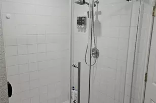 812 Marlin St, Bayou Vista, TX 77563 - Photo 3