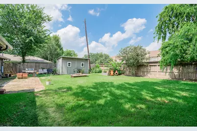 1918 Huge Oaks Street, Houston, TX 77055 - Photo 9