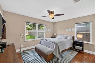 1918 Huge Oaks St, Houston, TX 77055 - Photo 25