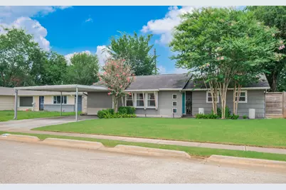1918 Huge Oaks Street, Houston, TX 77055 - Photo 1