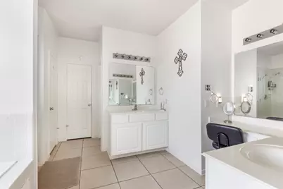7903 Veranda Drive, Cove, TX 77523 - Photo 9