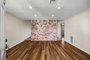 211 Andorra Ln, Houston, TX 77015 - Photo 5