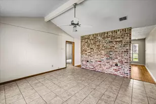 211 Andorra Ln, Houston, TX 77015 - Photo 13