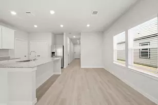 11975 Wisteria Mdws Dr, Willis, TX 77318 - Photo 9