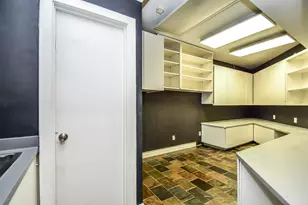 6503 Mapleridge St, Houston, TX 77081 - Photo 13