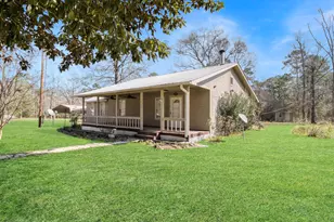 402 Anderson Rd, Livingston, TX 77351 - Photo 1