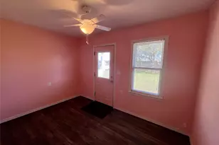 1004 N Center St, Weimar, TX 78962 - Photo 7