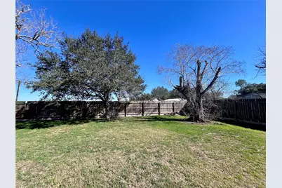 1004 N Center Street, Weimar, TX 78962 - Photo 13