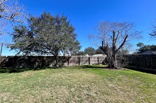 1004 N Center St, Weimar, TX 78962 - Photo 13
