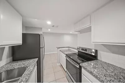 9546 Pagewood Lane #9546, Houston, TX 77063 - Photo 3