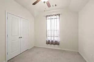 13722 McKinney Creek Ln, Houston, TX 77044 - Photo 21