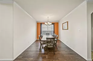 13722 McKinney Creek Ln, Houston, TX 77044 - Photo 9