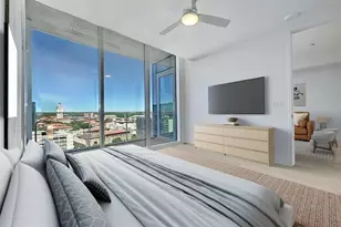 313 W 17th St, Austin, TX 78701 - Photo 11