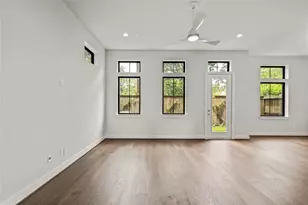 8707 Padua Ln, Houston, TX 77055 - Photo 17