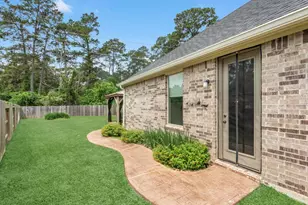 35472 Woodtrace Cir, Pinehurst, TX 77362 - Photo 17