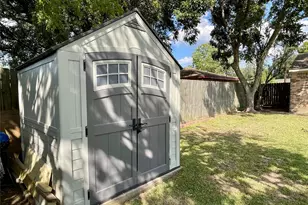 211 Mahan St, Wharton, TX 77488 - Photo 23