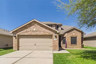 911 Marigold Rd, Baytown, TX 77521 - Photo 1