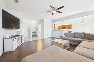911 Marigold Rd, Baytown, TX 77521 - Photo 11