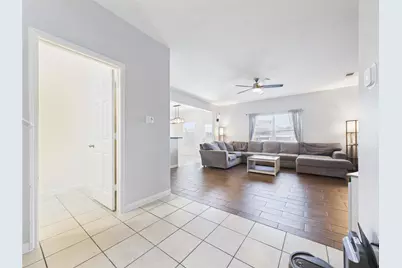 911 Marigold Road, Baytown, TX 77521 - Photo 5