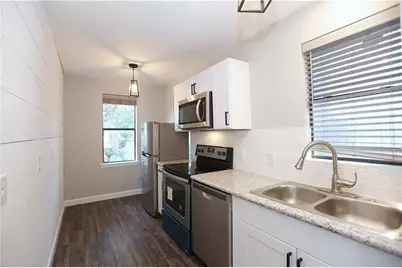 5917 1/2 Sherman Street #2, Houston, TX 77011 - Photo 7