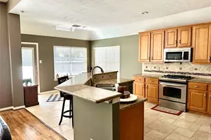 8910 Everhart Ln, Houston, TX 77040 - Photo 9