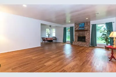 805 Thornwood Drive, Shenandoah, TX 77381 - Photo 3