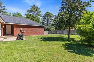 1452 River Oaks Dr, Huntsville, TX 77340 - Photo 19