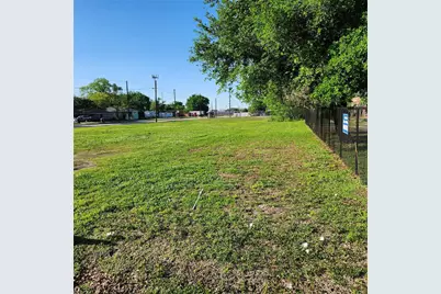 2400 Lockwood Drive, Houston, TX 77020 - Photo 5