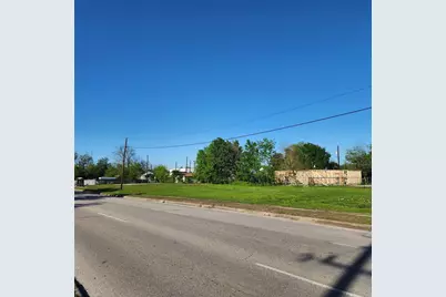 2400 Lockwood Drive, Houston, TX 77020 - Photo 7