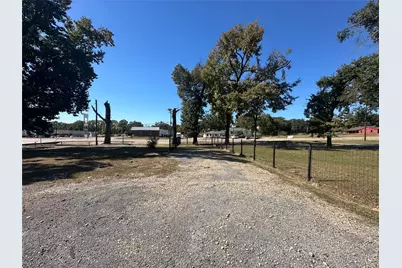 1042 W Commerce Street, Buffalo, TX 75831 - Photo 11