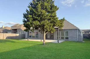 1524 N Blue Bonnet Ln, Angleton, TX 77515 - Photo 5