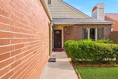 8226 Misty Ridge Lane, Houston, TX 77071 - Photo 7