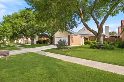 8226 Misty Ridge Lane, Houston, TX 77071 - Photo 3
