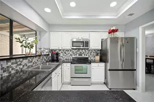 8226 Misty Ridge Ln, Houston, TX 77071 - Photo 19