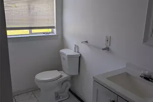 109 E Parker Rd, Houston, TX 77076 - Photo 9