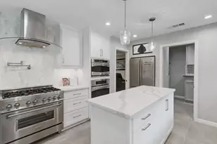 1618 Hillendahl Blvd, Houston, TX 77055 - Photo 15