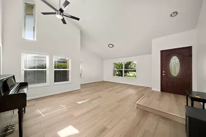 3219 The Highlands Drive, Sugar Land, TX 77478 - Photo 5