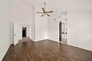 3219 The Highlands Dr, Sugar Land, TX 77478 - Photo 11